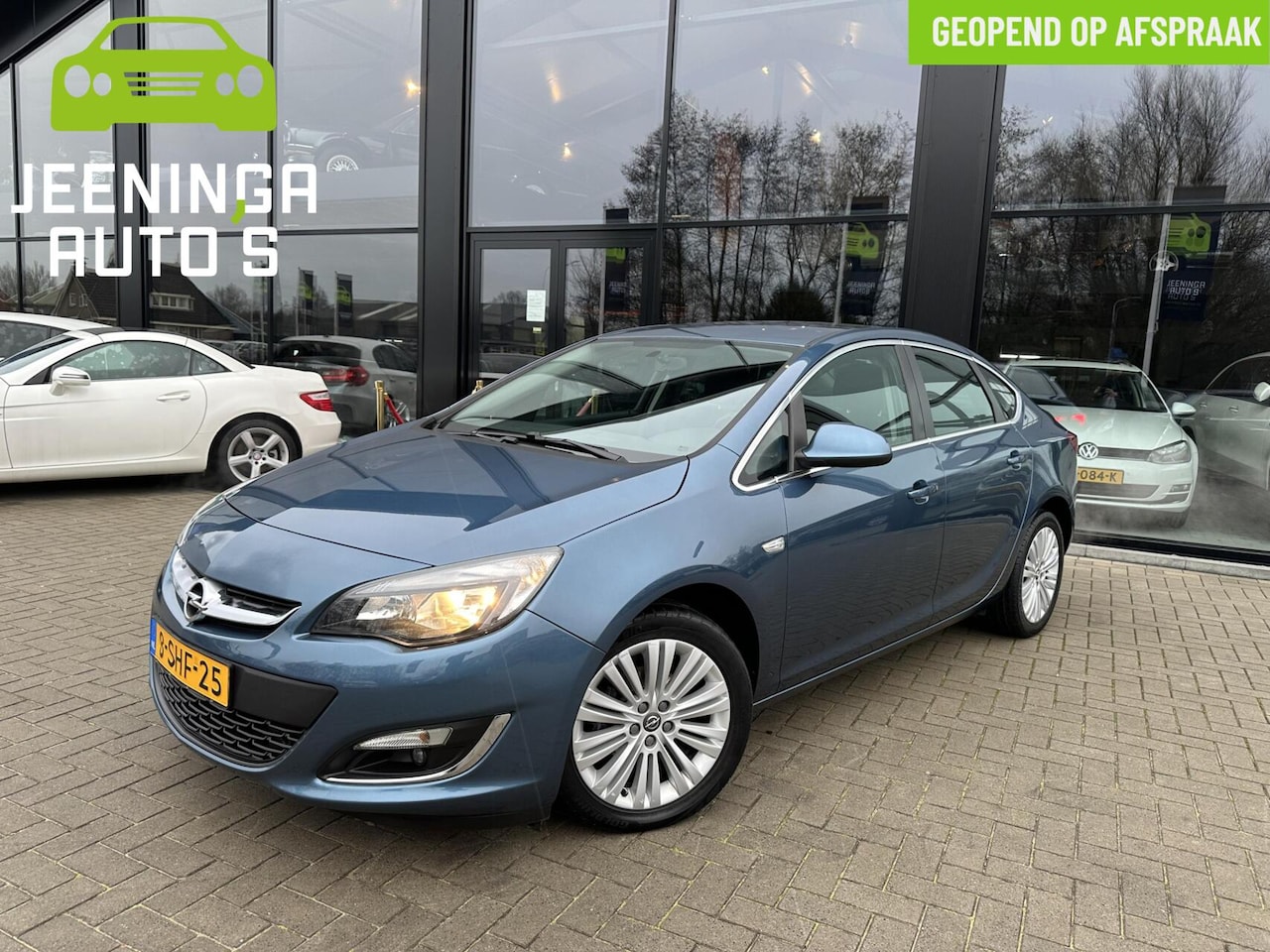 Opel Astra - 1.4 Turbo Cosmo|Navi|Airco|NAP - AutoWereld.nl