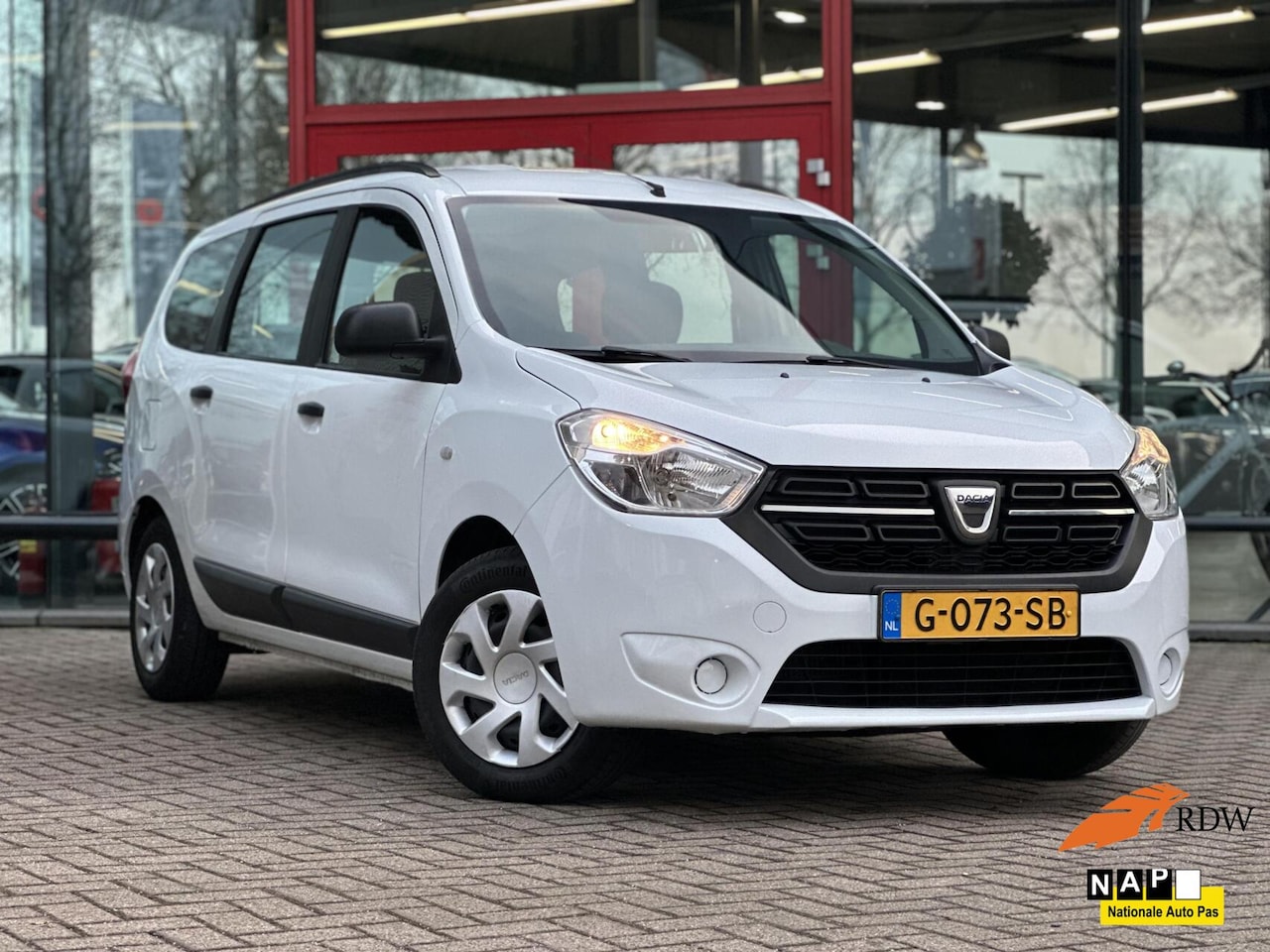 Dacia Lodgy - 1.3 TCe Ambiance 7p. Airco NAP Nette staat! - AutoWereld.nl