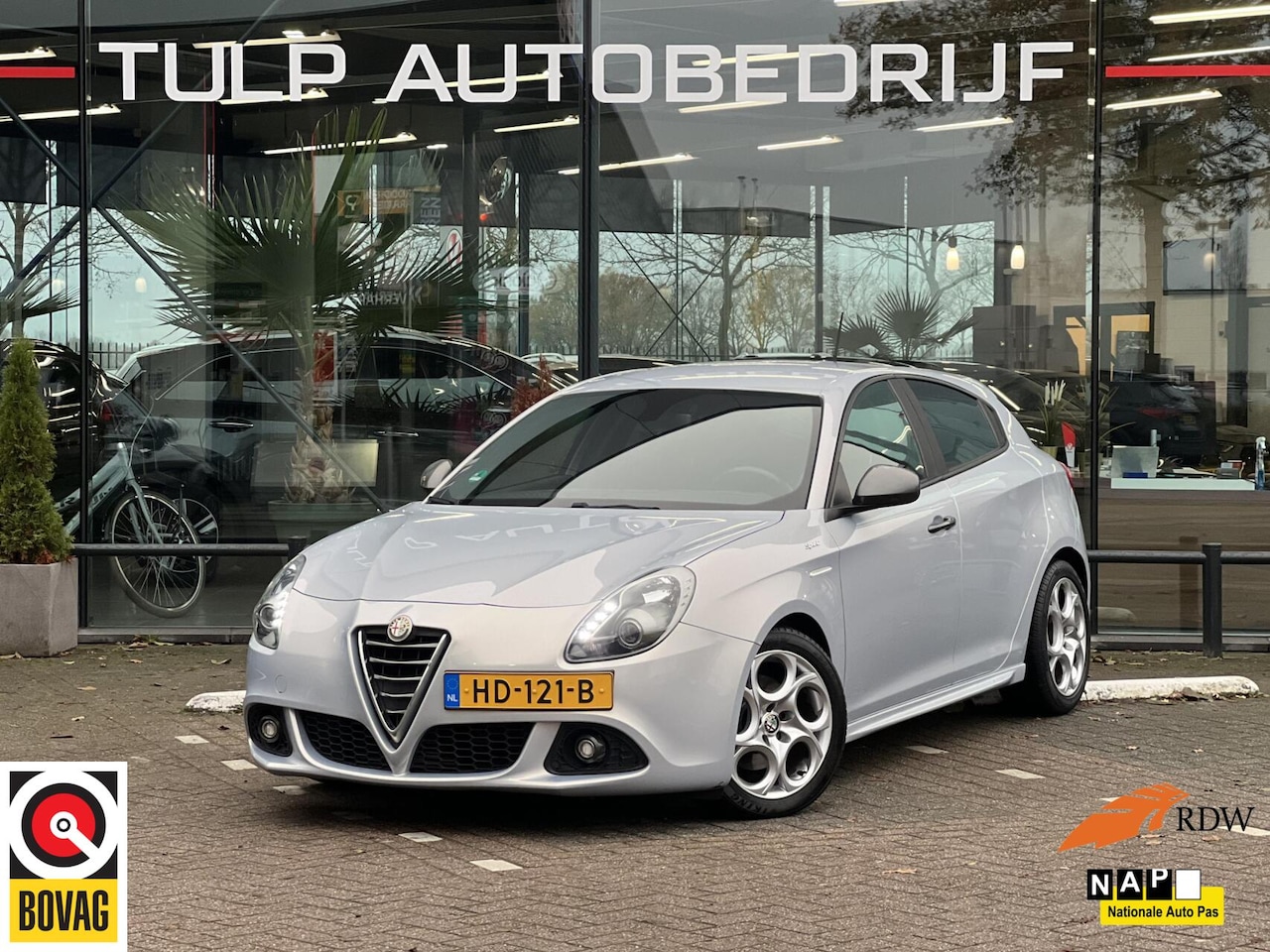 Alfa Romeo Giulietta - 1.4 T Sprint Automaat Zeer mooi! Dealer - AutoWereld.nl