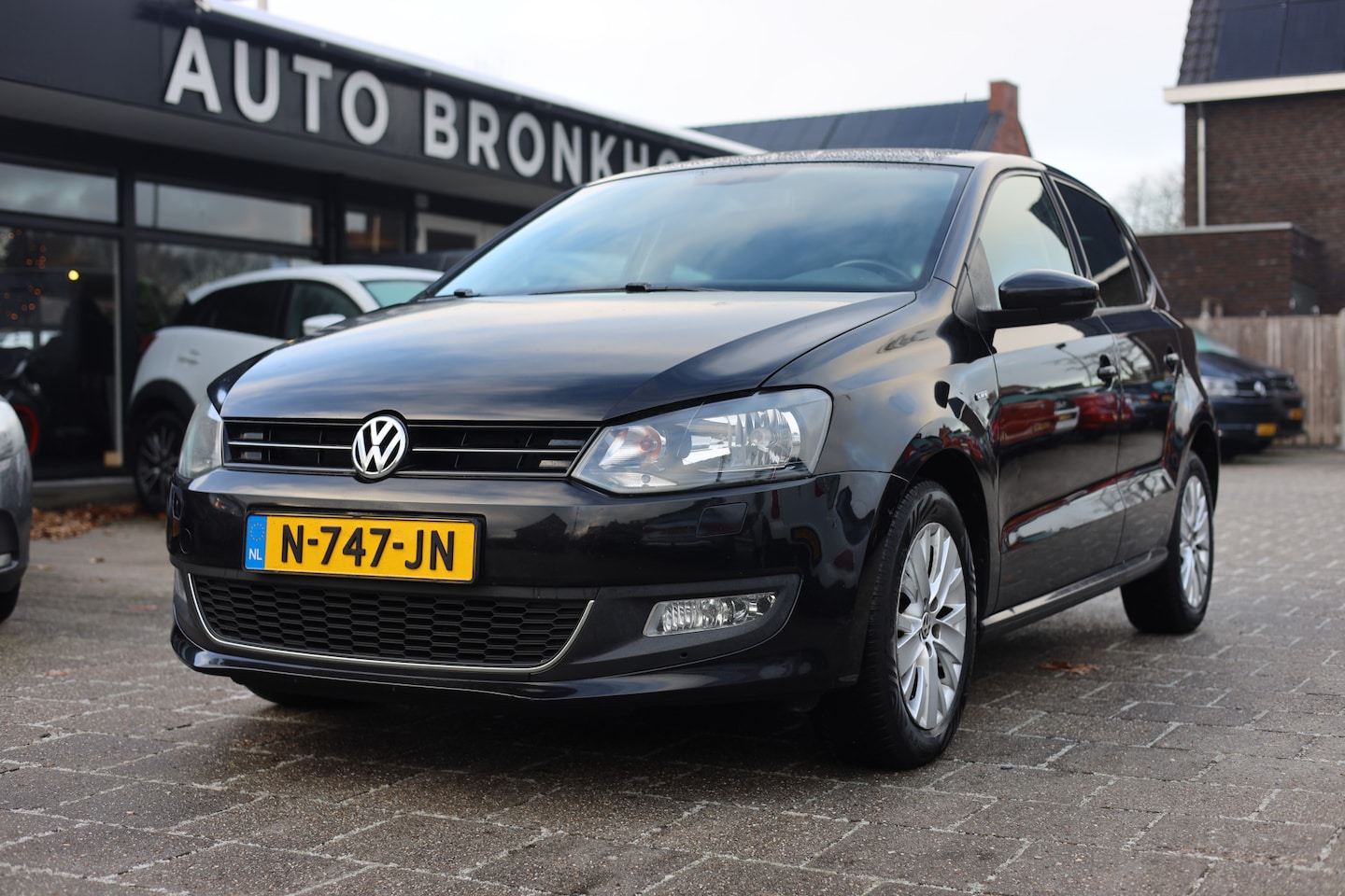 Volkswagen Polo - 1.2-12V LIFE | CLIMA | CRUISE | PDC | 15 INCH - AutoWereld.nl