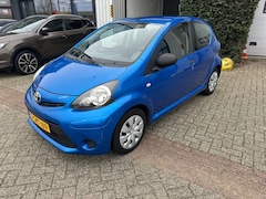 Toyota Aygo - 1.0 VVT-i Now