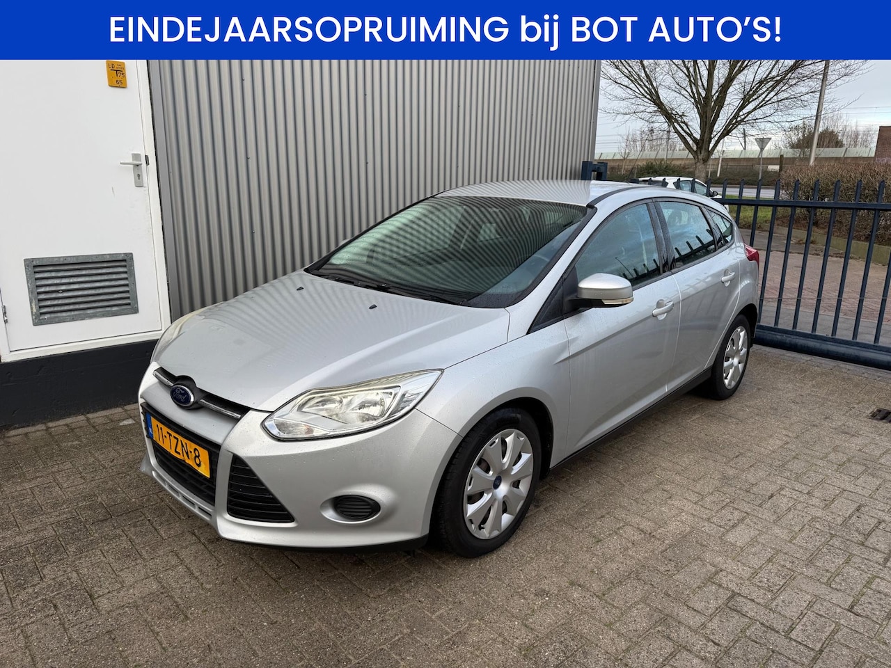 Ford Focus - 1.0 EcoBoost Lease Trend AIRCO / CRUISE / NAVI / PARKEERSENSOREN - AutoWereld.nl