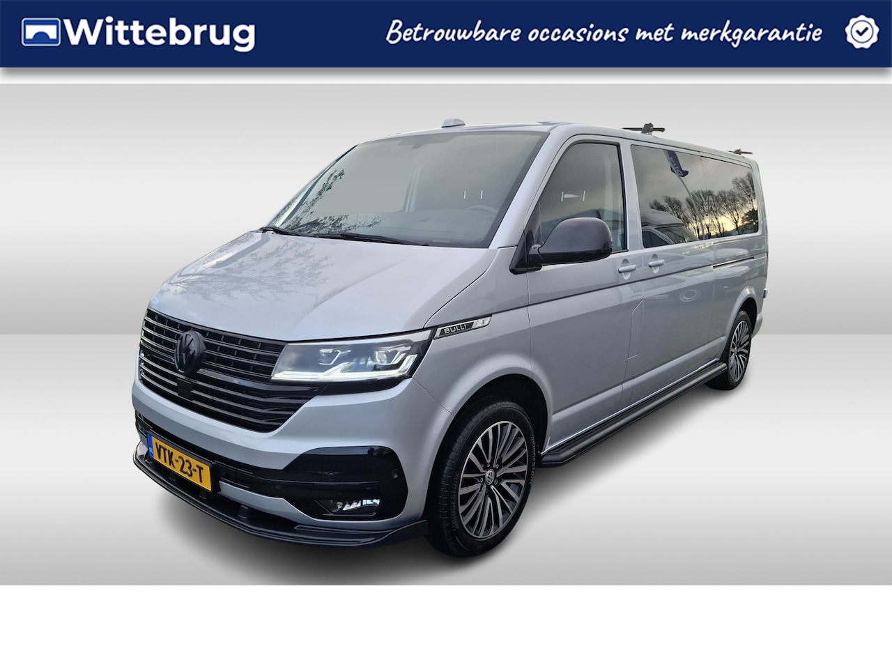 Volkswagen Transporter - 2.0 TDI L2H1 28 Bulli Leder / Camera / Trekhaak / LED - AutoWereld.nl