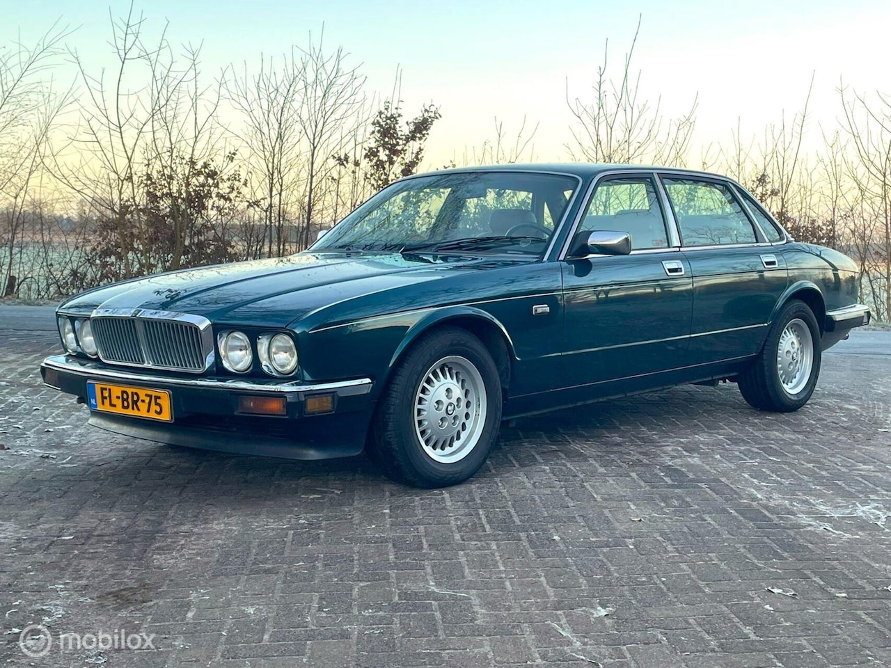 Jaguar XJ - 3.2 Handbak Britsch Racing Green - AutoWereld.nl