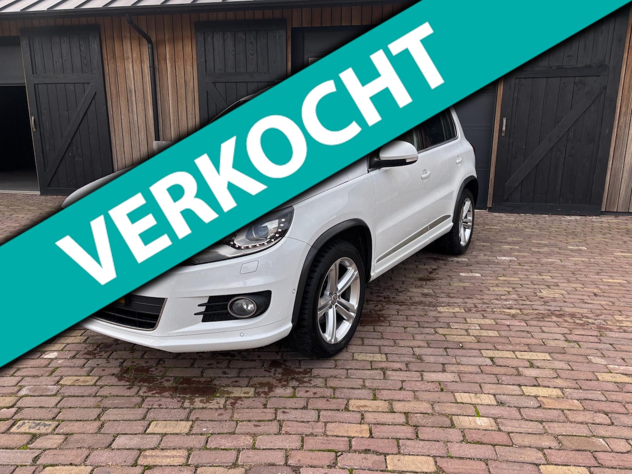 Volkswagen Tiguan - 1.4 TSI R-Line Edition 1.4 TSI R-Line Edition, PANORAMADAK,ALCANTARABEKLEDING. - AutoWereld.nl