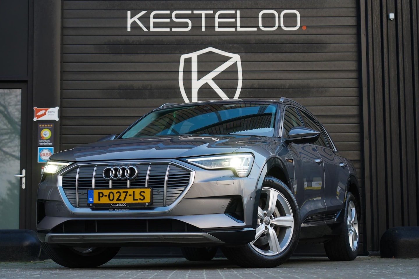 Audi e-tron - 50 quattro Business edition Plus MATRIX/LED/STOEL VERW/DYN.KNIP/ACC/LEER/AMBI VERL/2e OPLA - AutoWereld.nl