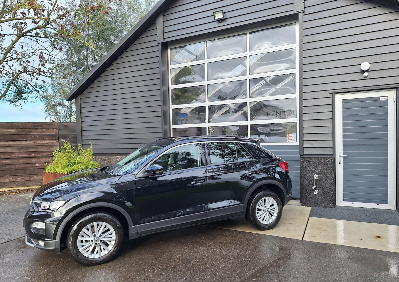 Volkswagen T-Roc - 1.0 TSI Style 1e Eig. !! BTW-Auto !! Full-map Navigatie, Apple Carplay / Android, Airco, A - AutoWereld.nl