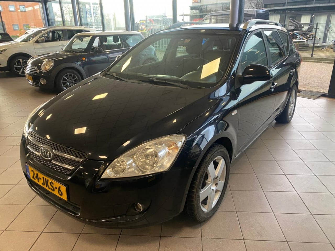 Kia Cee'd Sporty Wagon - 1.4 X-ecutive ISG AIRCO NW APK BJ 2009 !!! - AutoWereld.nl