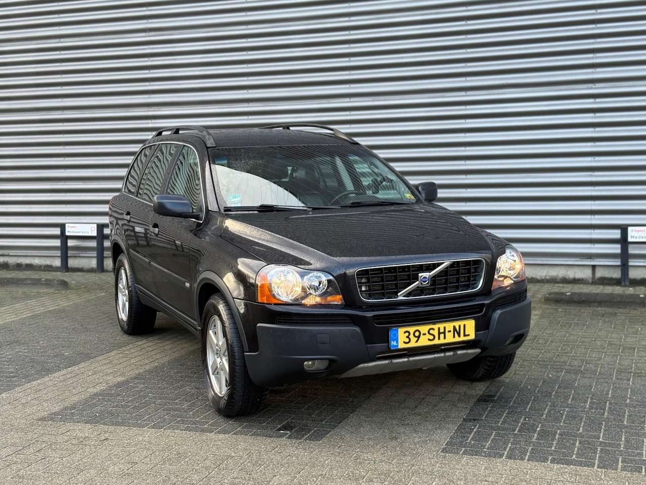 Volvo XC90 - 2.4 D5 AWD Momentum (bj 2006) 7PERS|AUT|185PK|LEER - AutoWereld.nl