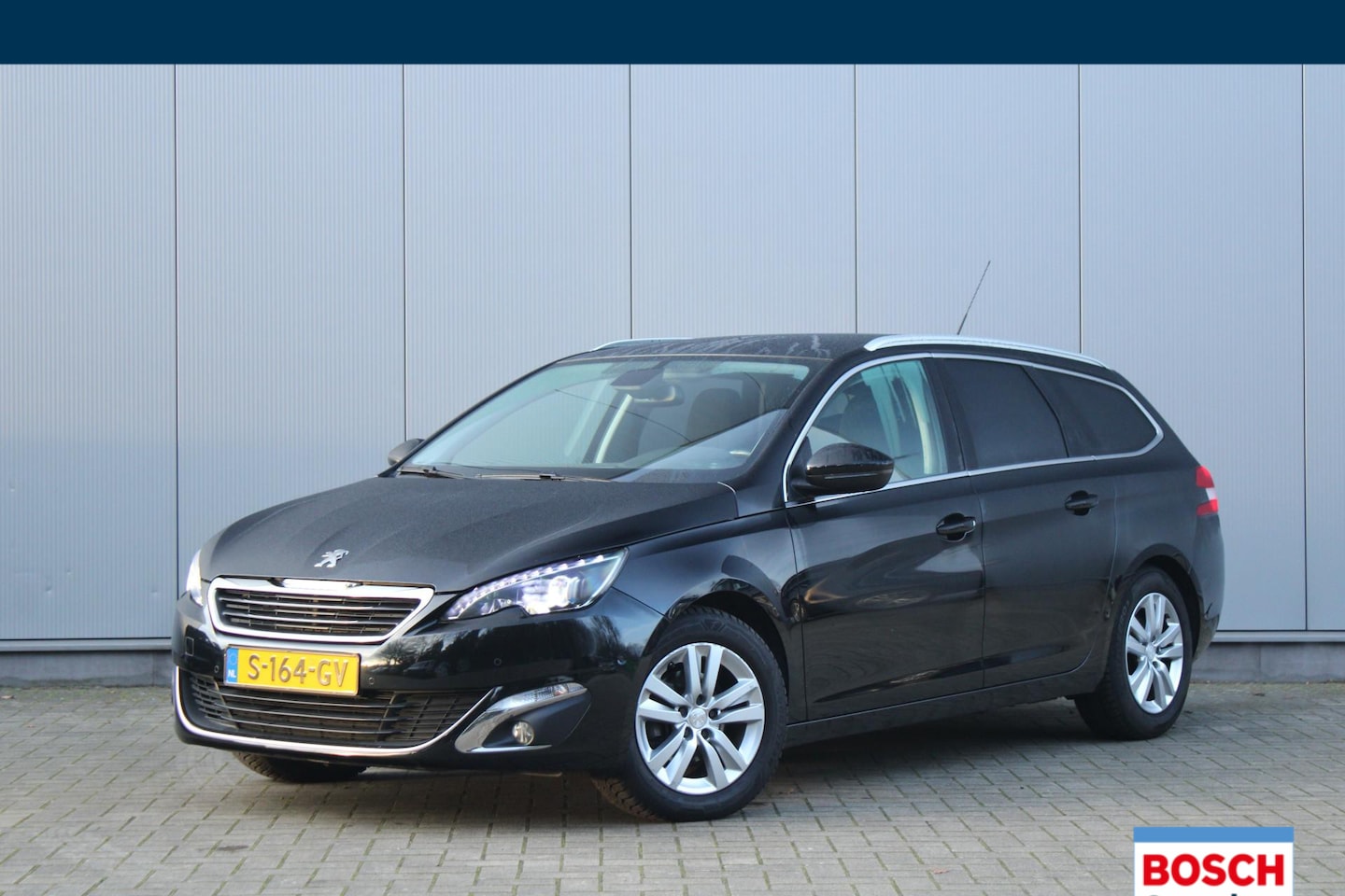 Peugeot 308 SW - 1.2 PureTech 131pk Automaat Allure | Achteruitrijcamera | Navigatie | Afneembare trekhaak - AutoWereld.nl