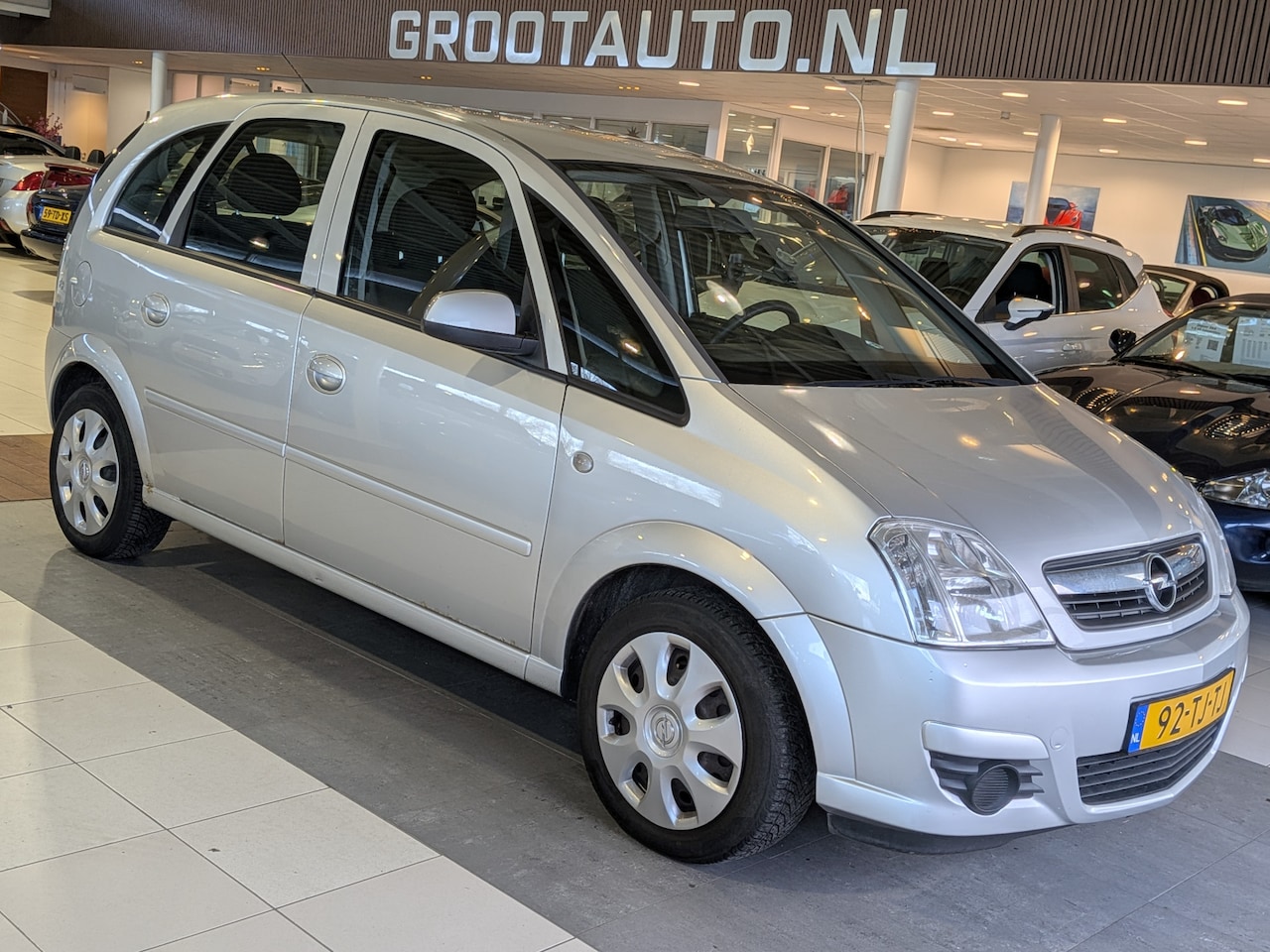 Opel Meriva - 1.6-16V Enjoy Airco, Trekhaak, Stuurbekrachtiging - AutoWereld.nl