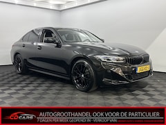 BMW 3-serie - 318i Navi, Clima, Head Up, Nieuwstaat