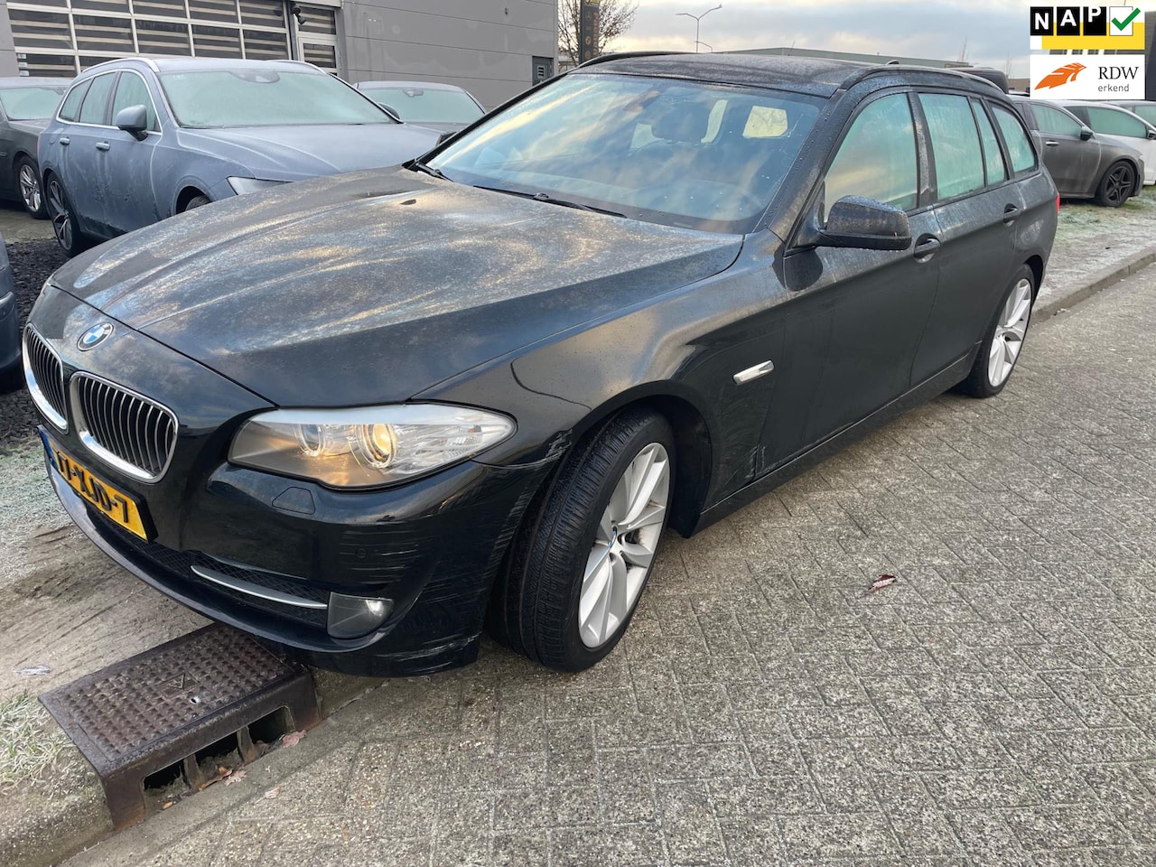 BMW 5-serie Touring - 520d High Executive 520d High Executive - AutoWereld.nl