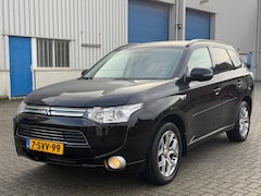 Mitsubishi Outlander - 2.0 PHEV instyle+/Clima/Cruise/Navi/LMV/NAP
