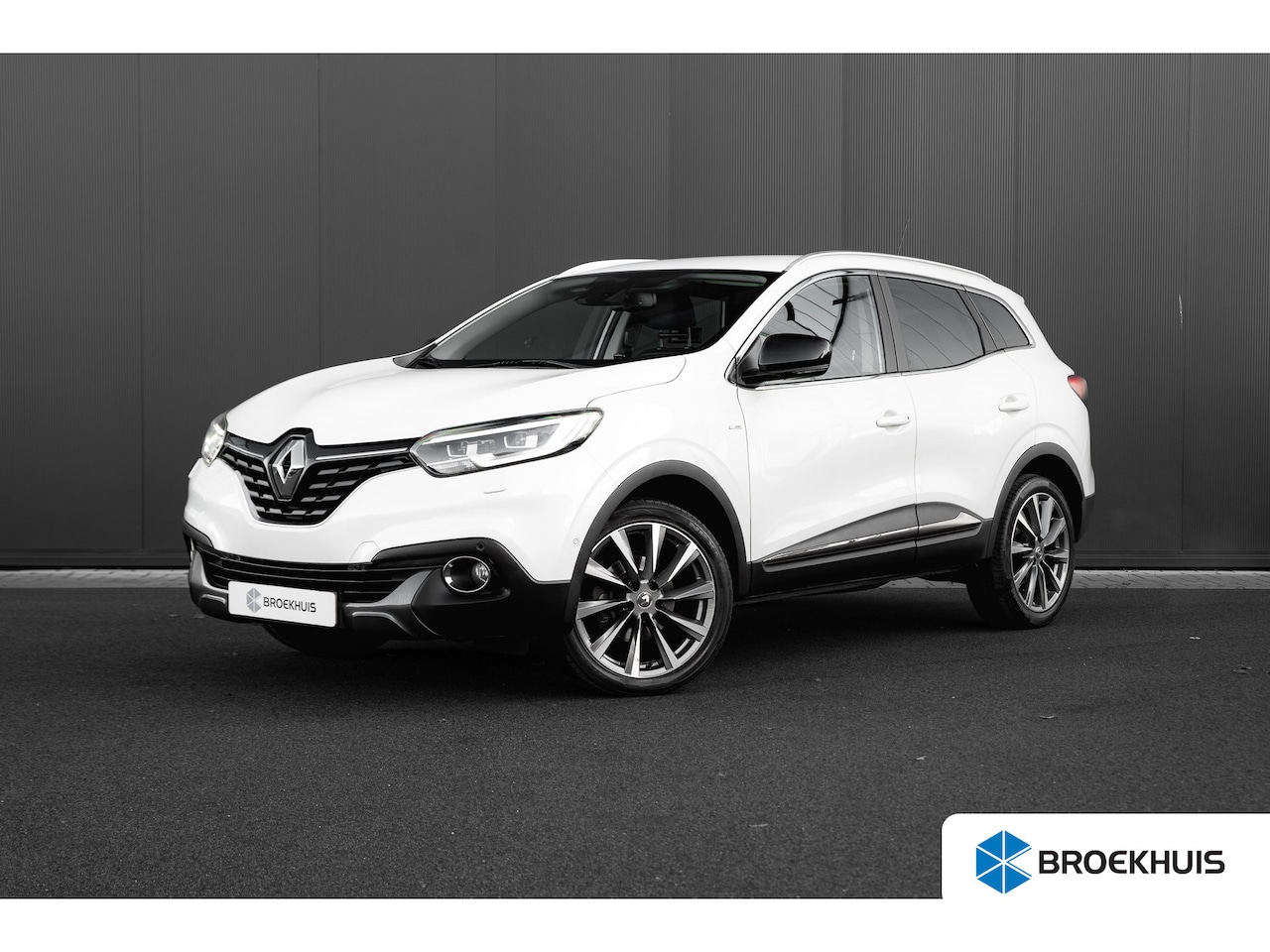Renault Kadjar - 1.6 TCe Bose | 19"inch | Stoelverwarming | Camera | Carplay | Navigatie - AutoWereld.nl