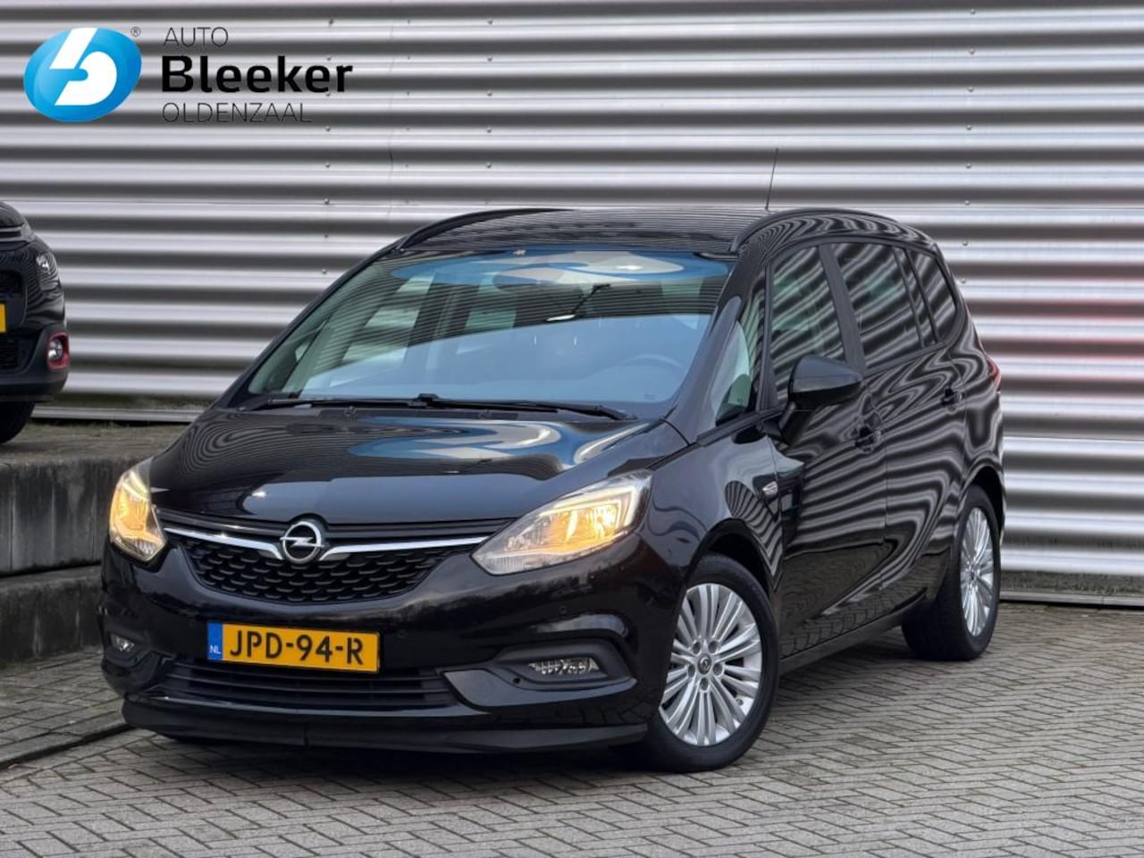 Opel Zafira - 1.4T 140Pk Business+ 7P Trekhaak Stoel en Stuurverwarming Cruise Navi Airco - AutoWereld.nl