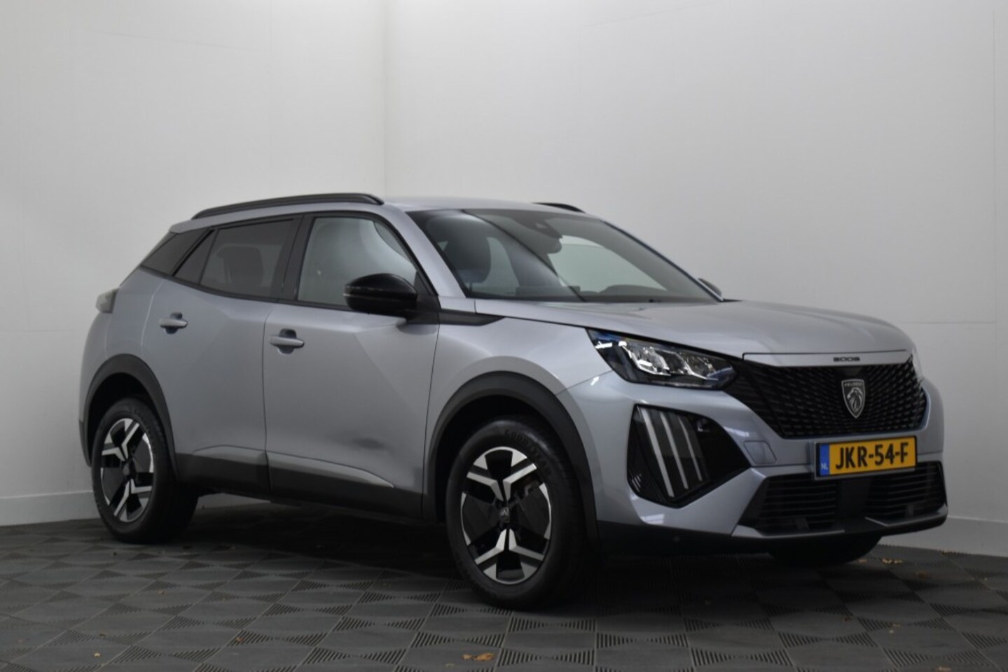 Peugeot 2008 - 1.2 PureTech Allure 1.2 PureTech 100PK ALLURE - AutoWereld.nl