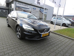 Volvo V40 - 1.5 T3 Polar+ Sport R-DESIGN.NAVI.PANORAMADAK, AFN HAAK.STOELVERW.CAMERA.88584KM
