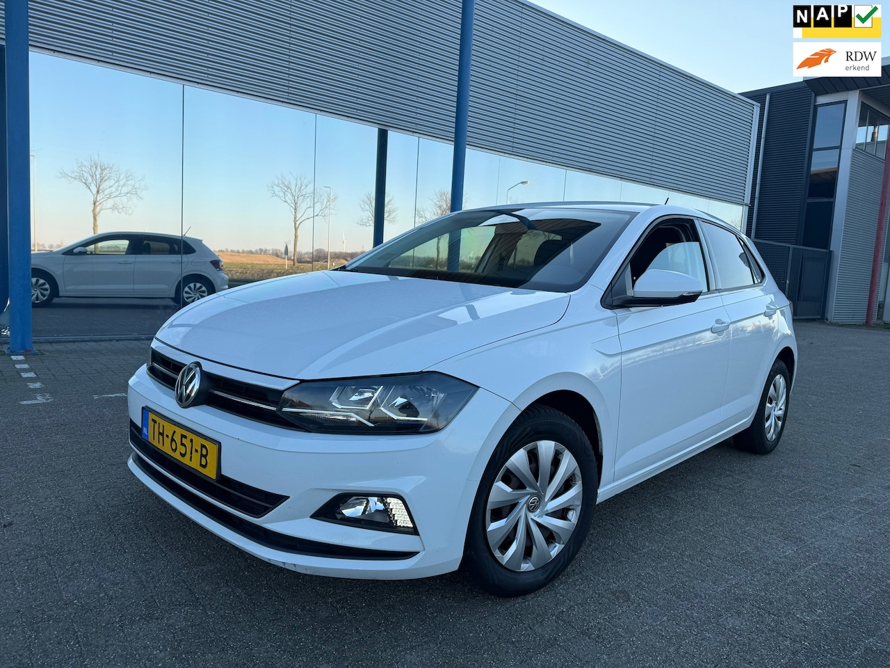 Volkswagen Polo - 1.0 MPI NAP/NAVI/APK/AIRCO/CRUISE - AutoWereld.nl