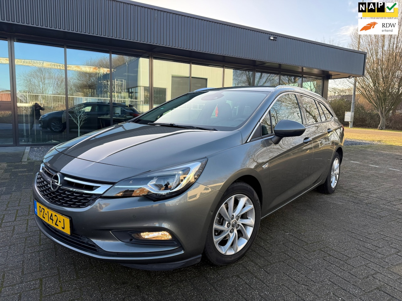 Opel Astra Sports Tourer - 1.6 CDTI Innovation NAP/CLIMA/LED/KEYLESS/APK - AutoWereld.nl