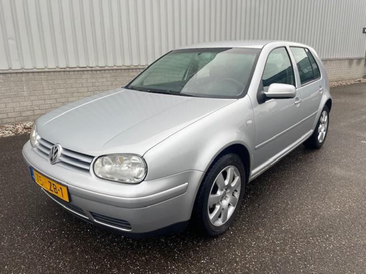 Volkswagen Golf - 1.6-16V Sportline CLIMA 5 deurs - AutoWereld.nl