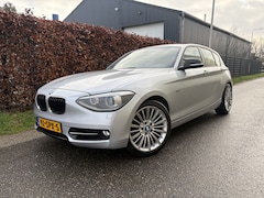 BMW 1-serie - 118i Business / AIRCO / NAVI / CRUISE