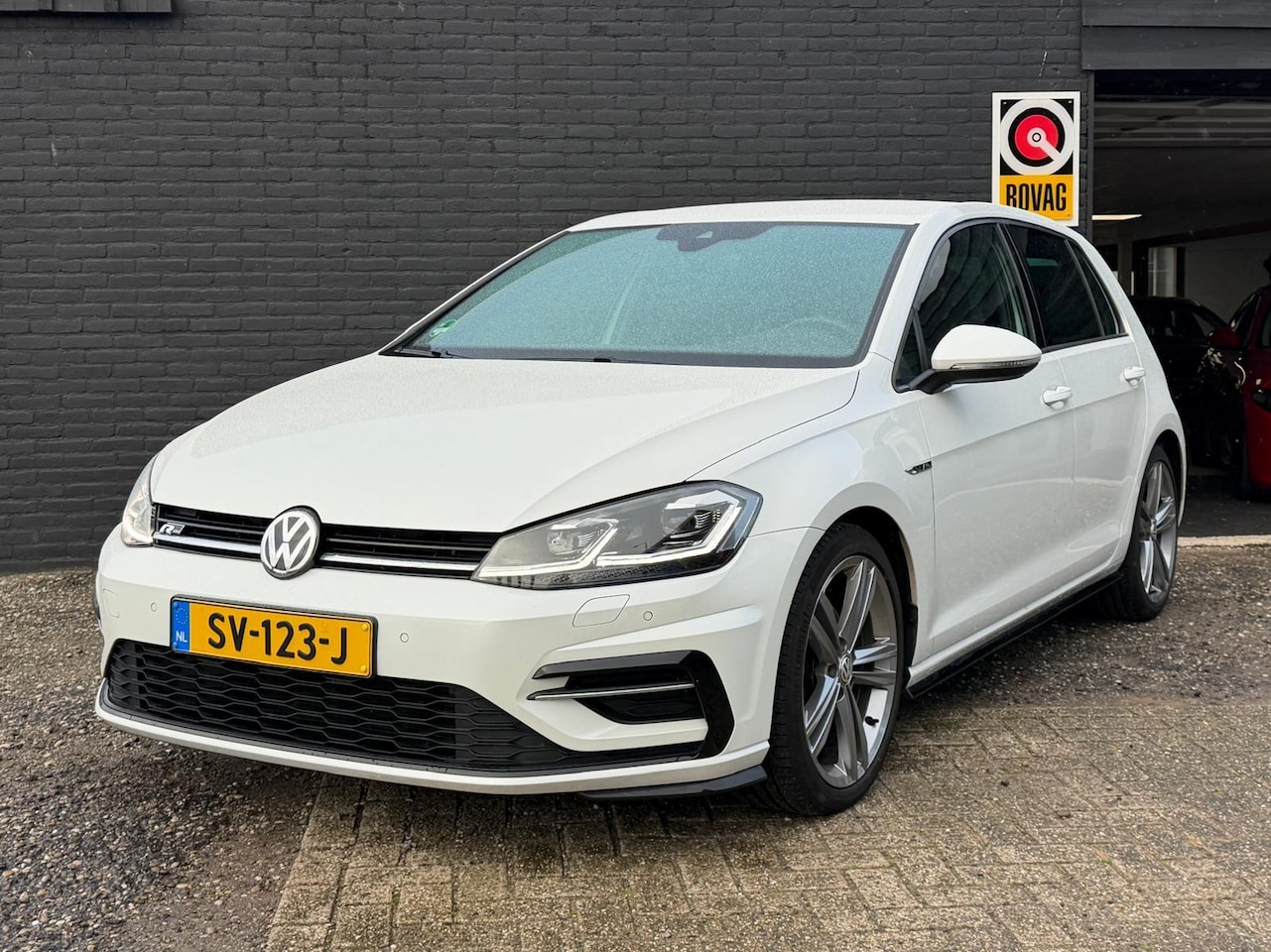 Volkswagen Golf - 1.4 TSI Highline Business R | 3X R-line | Virtual | Carplay - AutoWereld.nl