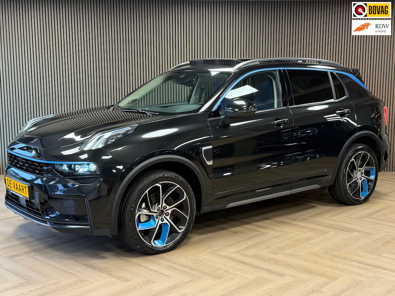 Lynk & Co 01 - 1.5 AUT. PLUG-IN HYBRIDE PANORAMADAK AIRCO CAMERA CRUISE PDC STOELVERWARMING APPLE CARPLAY - AutoWereld.nl