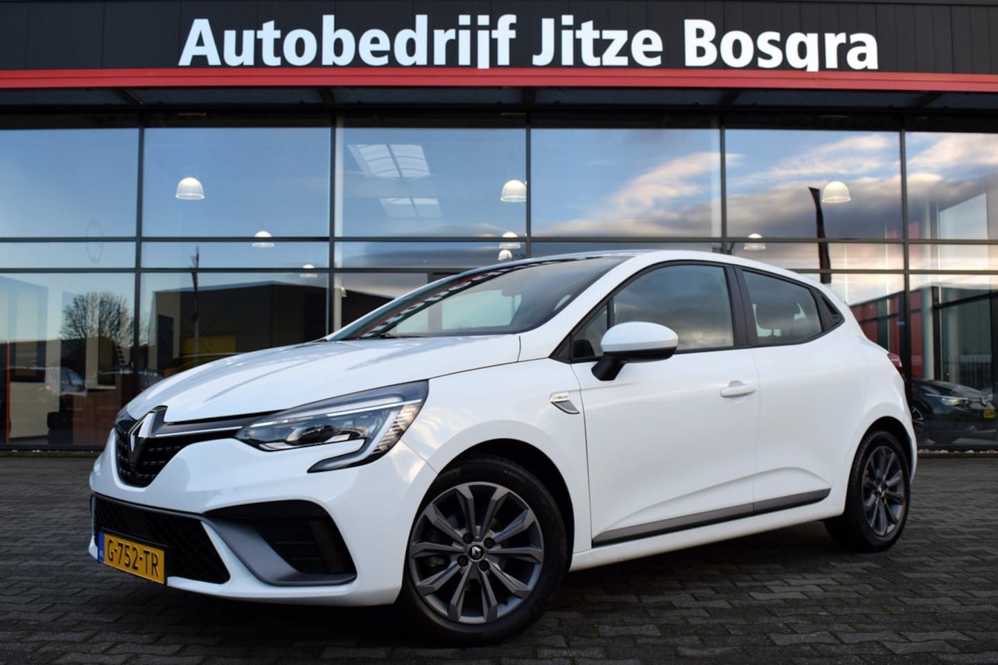 Renault Clio - 1.0 TCE 101pk RS-Line Carplay | LED | Sportstoelen | Airco | 16 Inch LMV | Cruise Control - AutoWereld.nl
