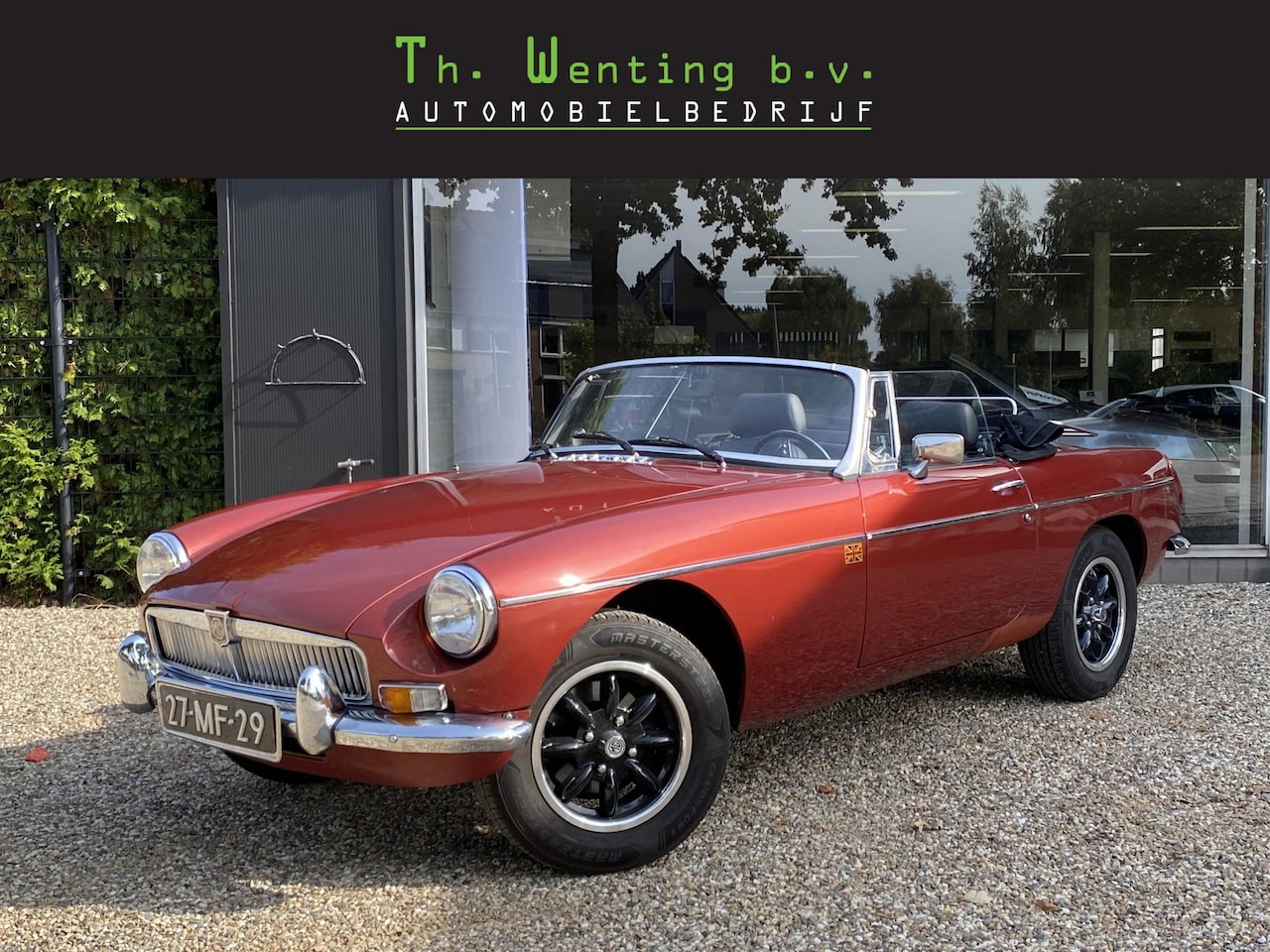 MG B type - 1.8 Roadster | Oldtimer | In Goede Staat | Softtop | Lederen Stoelen | Overdrive | Radio | - AutoWereld.nl