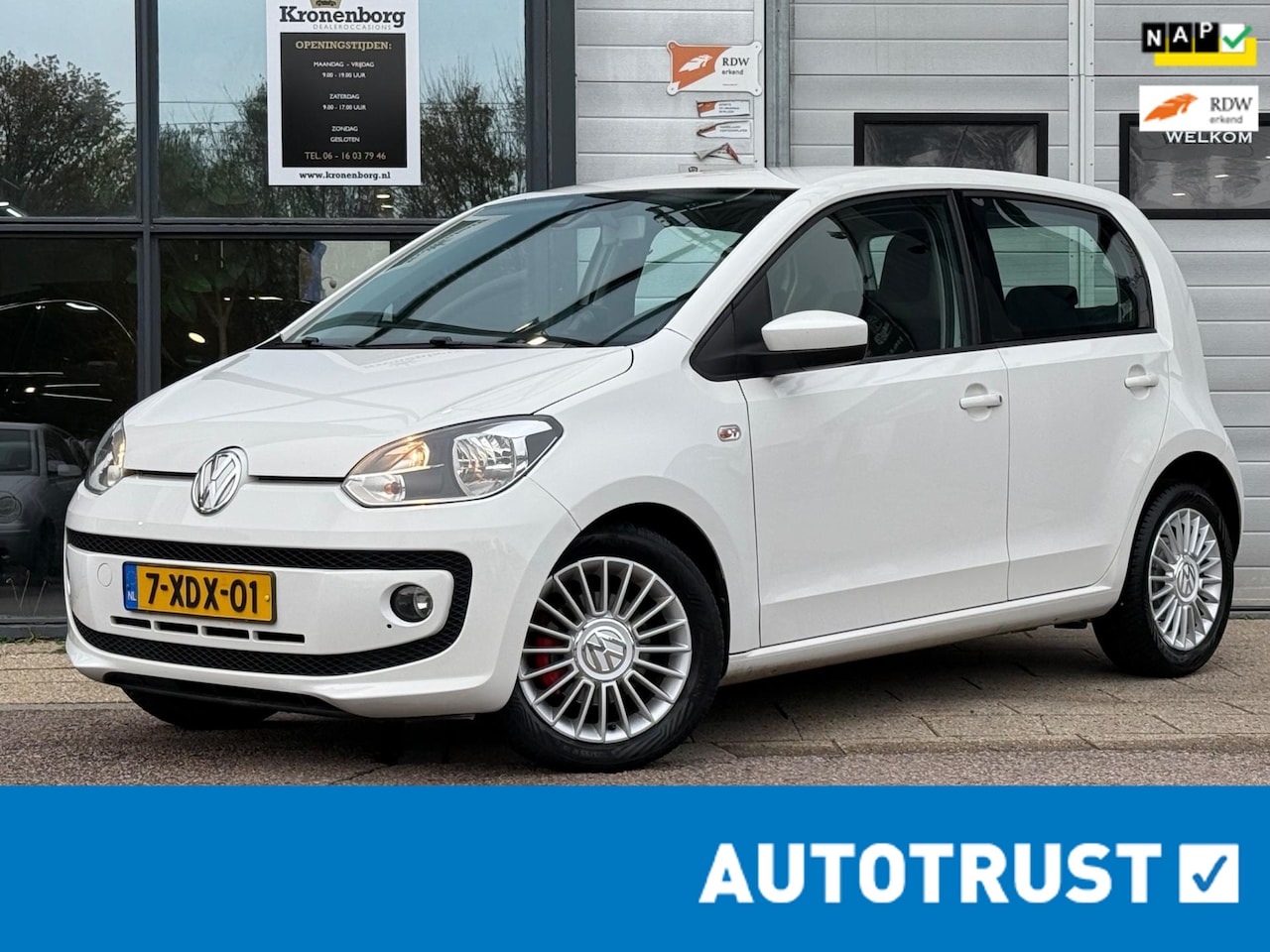 Volkswagen Up! - 1.0 high up! BlueMotion| NAVI| PDC|NAP - AutoWereld.nl