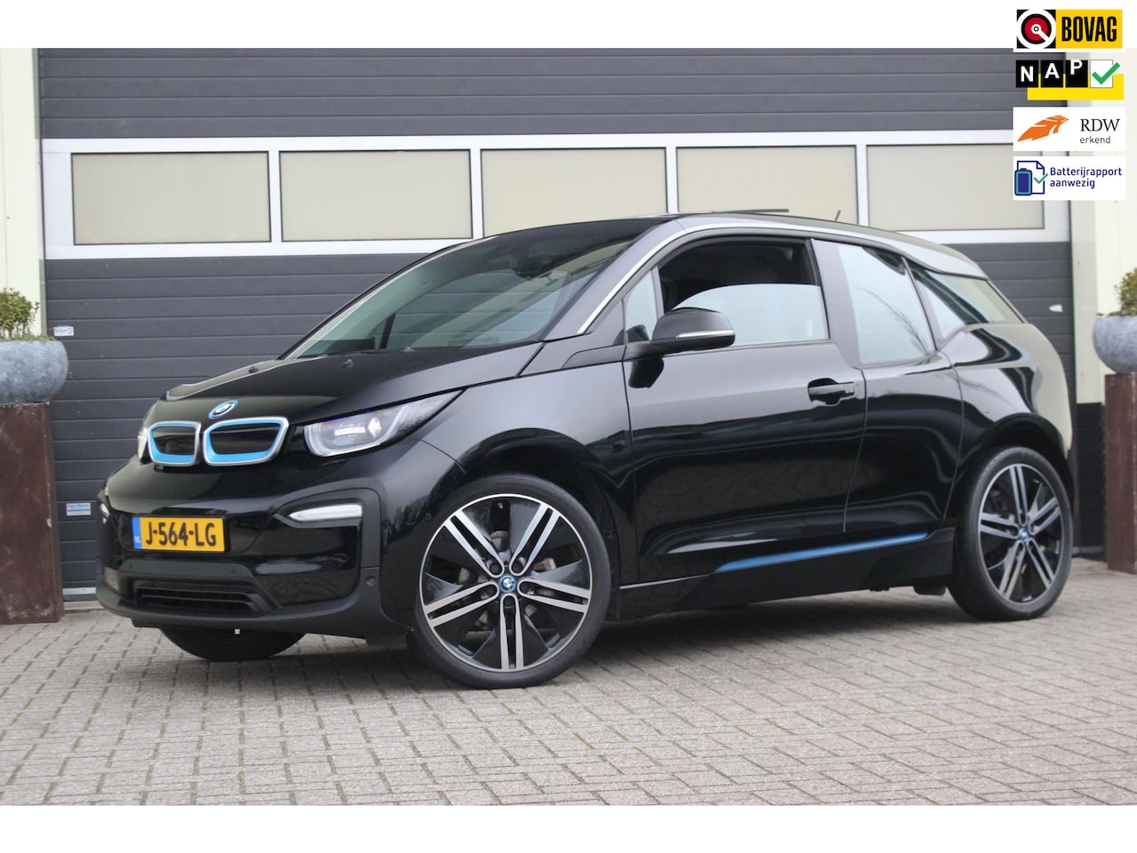 BMW i3 - Executive Edition 120Ah 42 kWh | Camera | DAB | - AutoWereld.nl