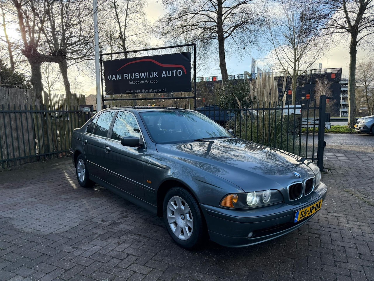 BMW 5-serie - 520i Edition Nav Xenon Cruise-con - AutoWereld.nl
