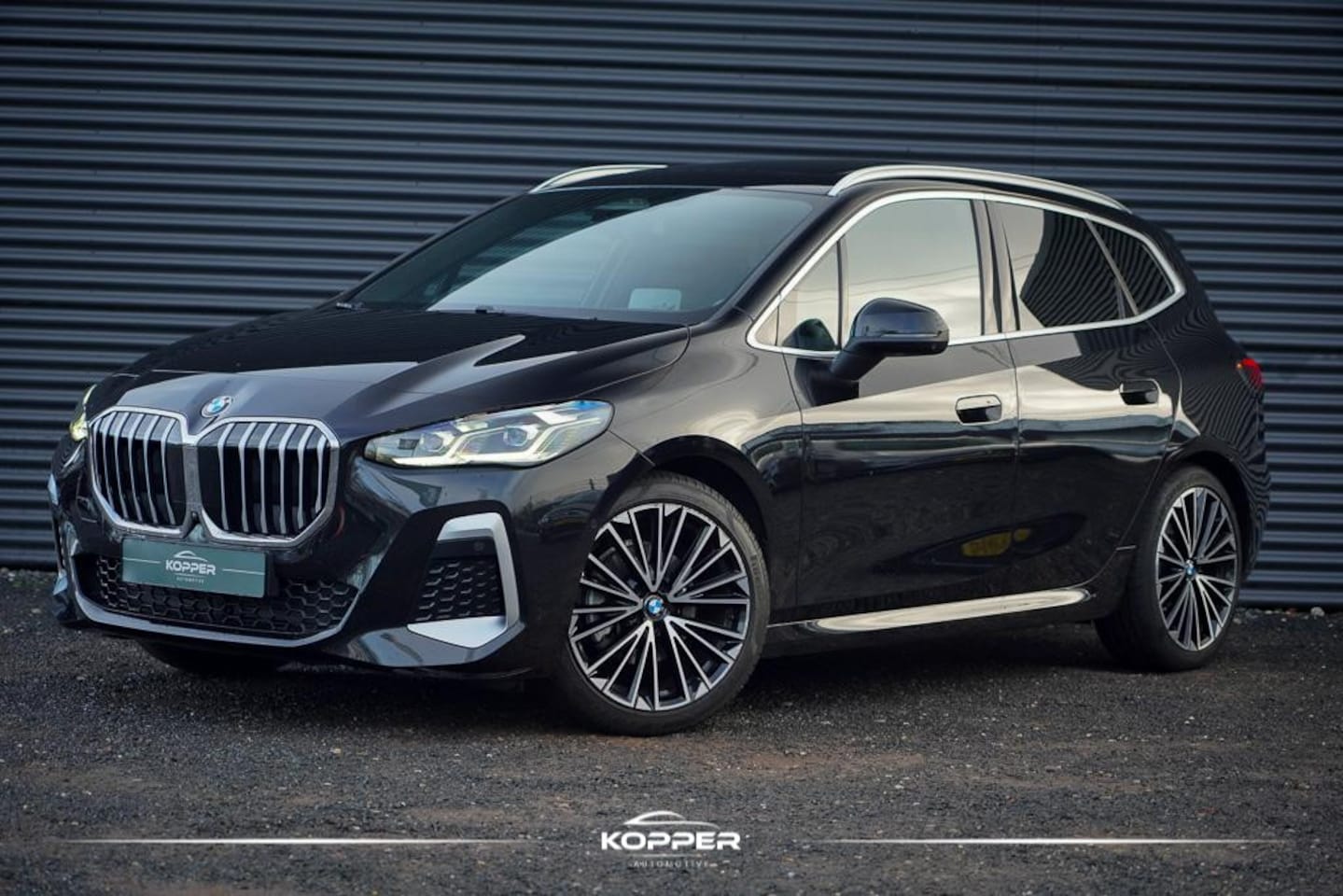 BMW 2-serie Active Tourer - 220i / Aut / M-Sport / Pano / Trekhaak / 19'' / HUD - AutoWereld.nl
