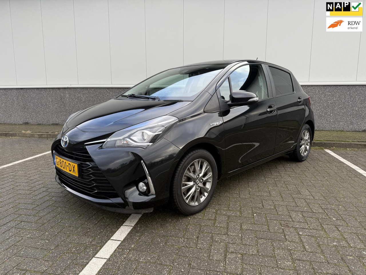 Toyota Yaris - 1.5 Hybrid Dynamic automaat NAP trekhaak - AutoWereld.nl