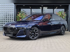 BMW 7-serie - M760e xDrive | M Sportpakket Pro, Driving Assistant Professional, Carbon interieur, Bowers