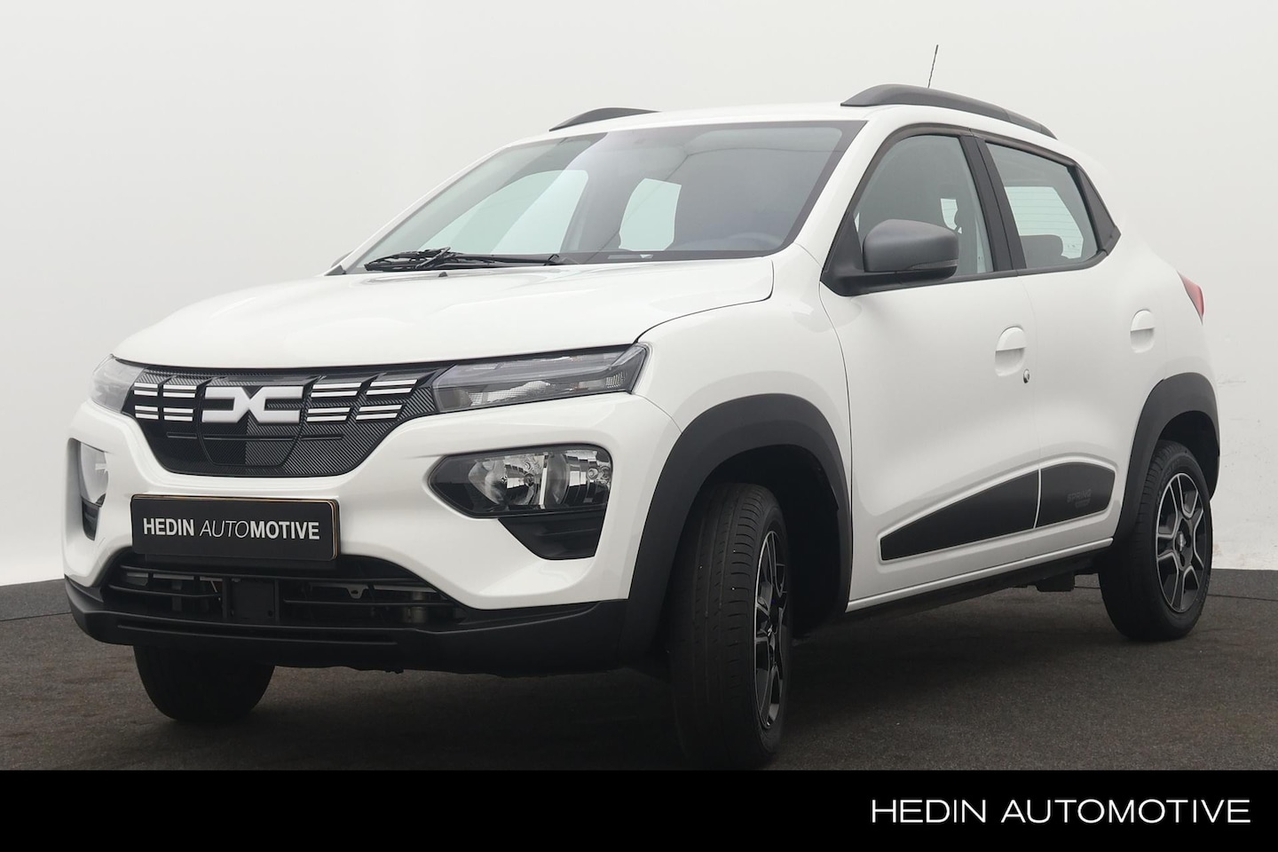 Dacia Spring - Expression 27 kWh | Navigatiesysteem | Achteruitrijcamera | Airconditioning - AutoWereld.nl