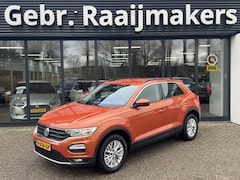 Volkswagen T-Roc - 1.0 TSI Style *Navigatie*Stoelverwarming