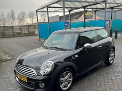 MINI One - 1.6 Holland Street