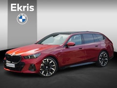 BMW 5-serie Touring - 530e M Sport Pro | Trekhaak / Comfortstoelen Elektrisch met geheugen / Panoramadak / Head