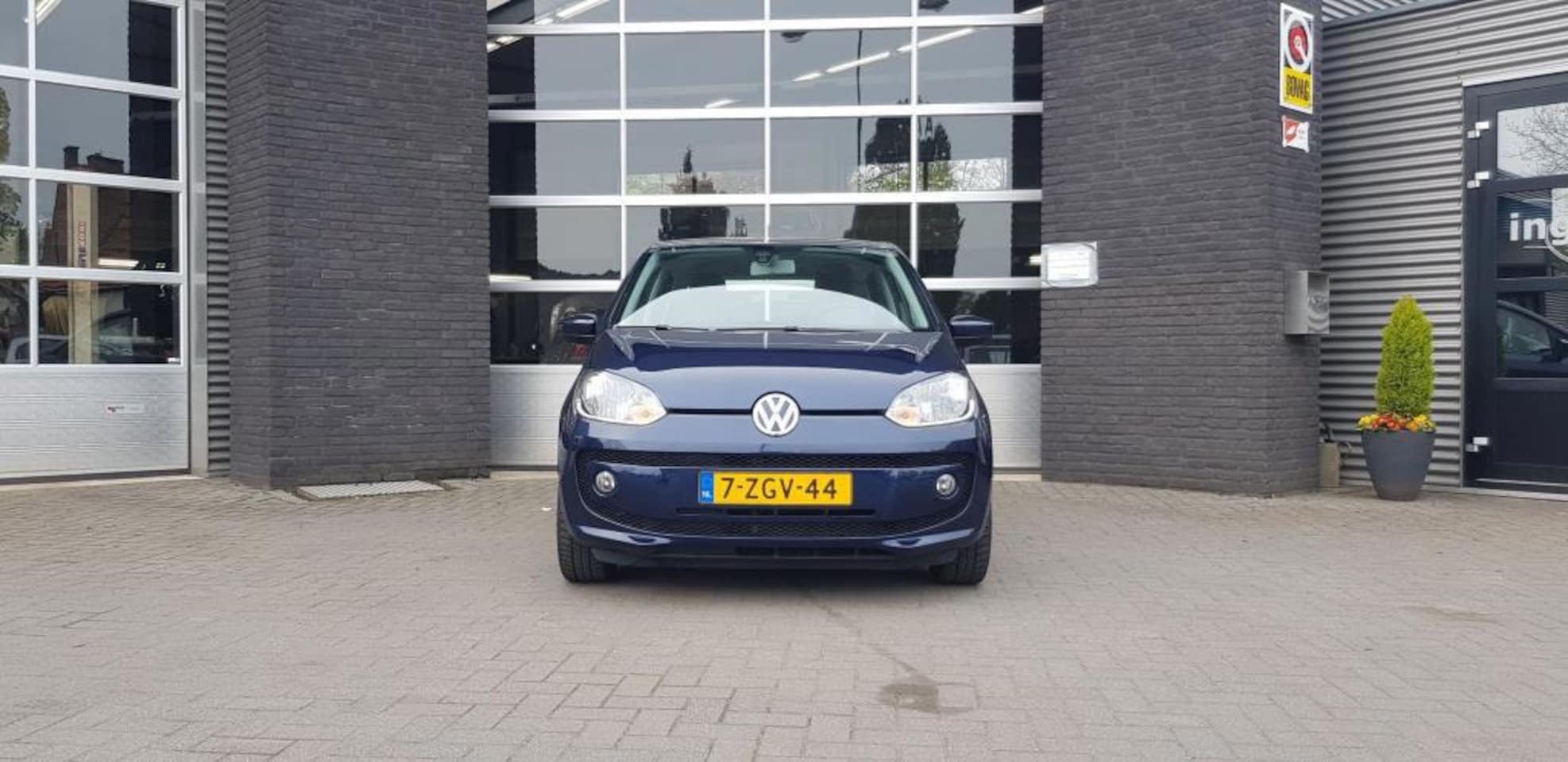 Volkswagen Up! - 1.0 high up! BlueMotion 1.0 high up! BlueMotion,cruise control, pdc, navi. - AutoWereld.nl