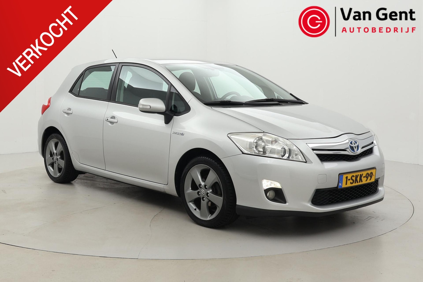 Toyota Auris - 1.8 Hybrid Dynamic | Fietsensteun | Navigatie | Keyless | 17 inch | Cruise Control | Clima - AutoWereld.nl