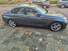 BMW 3-serie - 320i EfficientDynamics Edition High Executive Leder | Head-Up Display | LED | 360° Camera | Parkeerassistent