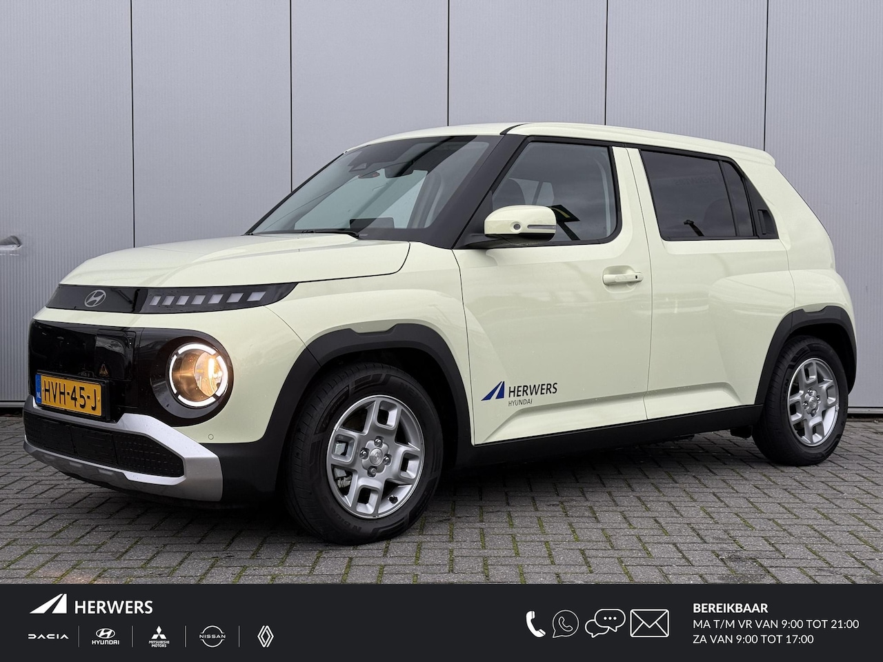 Hyundai Inster - Pulse 49 kWh / Dynamische Navigatie / Achteruitrijcamera / Parkeersensoren Voor + Achter / - AutoWereld.nl