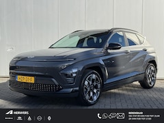 Hyundai Kona Electric - Comfort Smart 65.4 kWh / Navigatie / 19" Lm velgen / Elektrisch bedienbare achterklep / St
