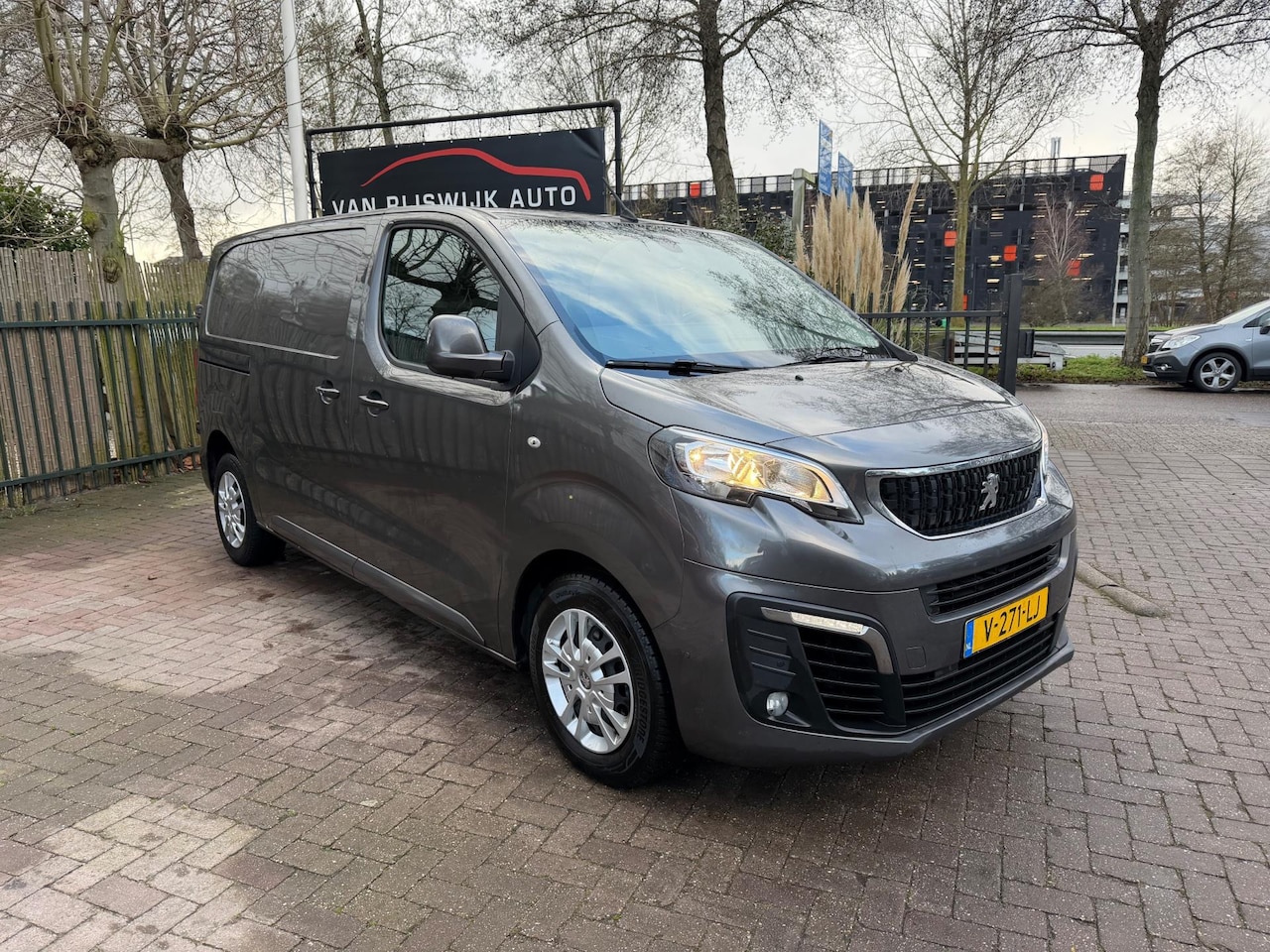 Peugeot Expert - 231S 2.0 BlueHDI 120 Premium Pack 3Pers Camera Nav - AutoWereld.nl