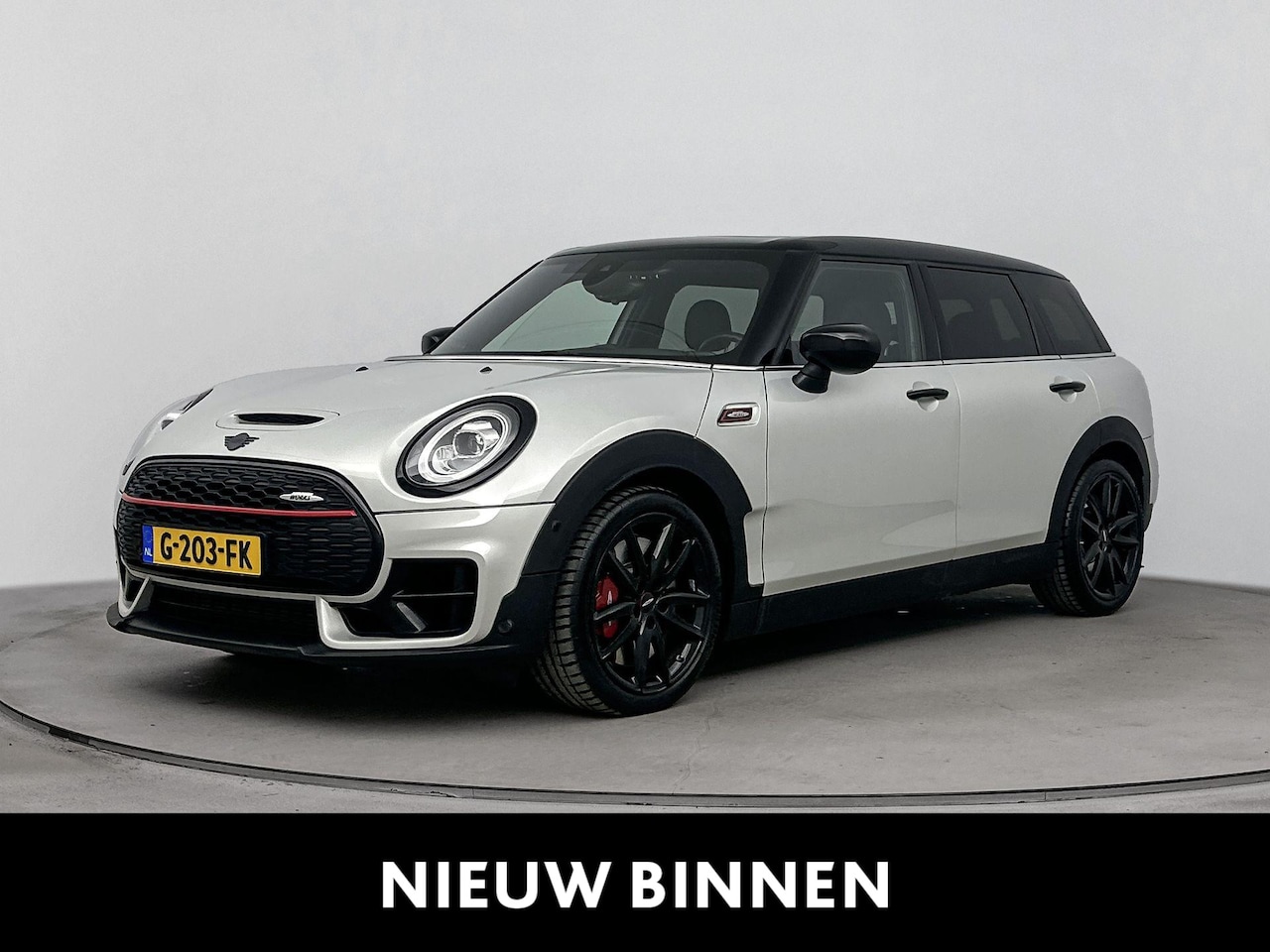 MINI Clubman - Mini 2.0 JCW ALL4 Chili Driver Assistance Pack | Driving Assistant | Serious Business-pakk - AutoWereld.nl