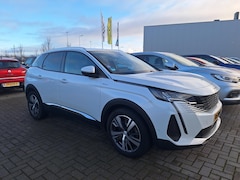 Peugeot 3008 - 1.6 Plug-in HYbrid 225pk e-EAT8 Blue Lease Allure / Trekhaak / Navi / Camera / Stoelverwar