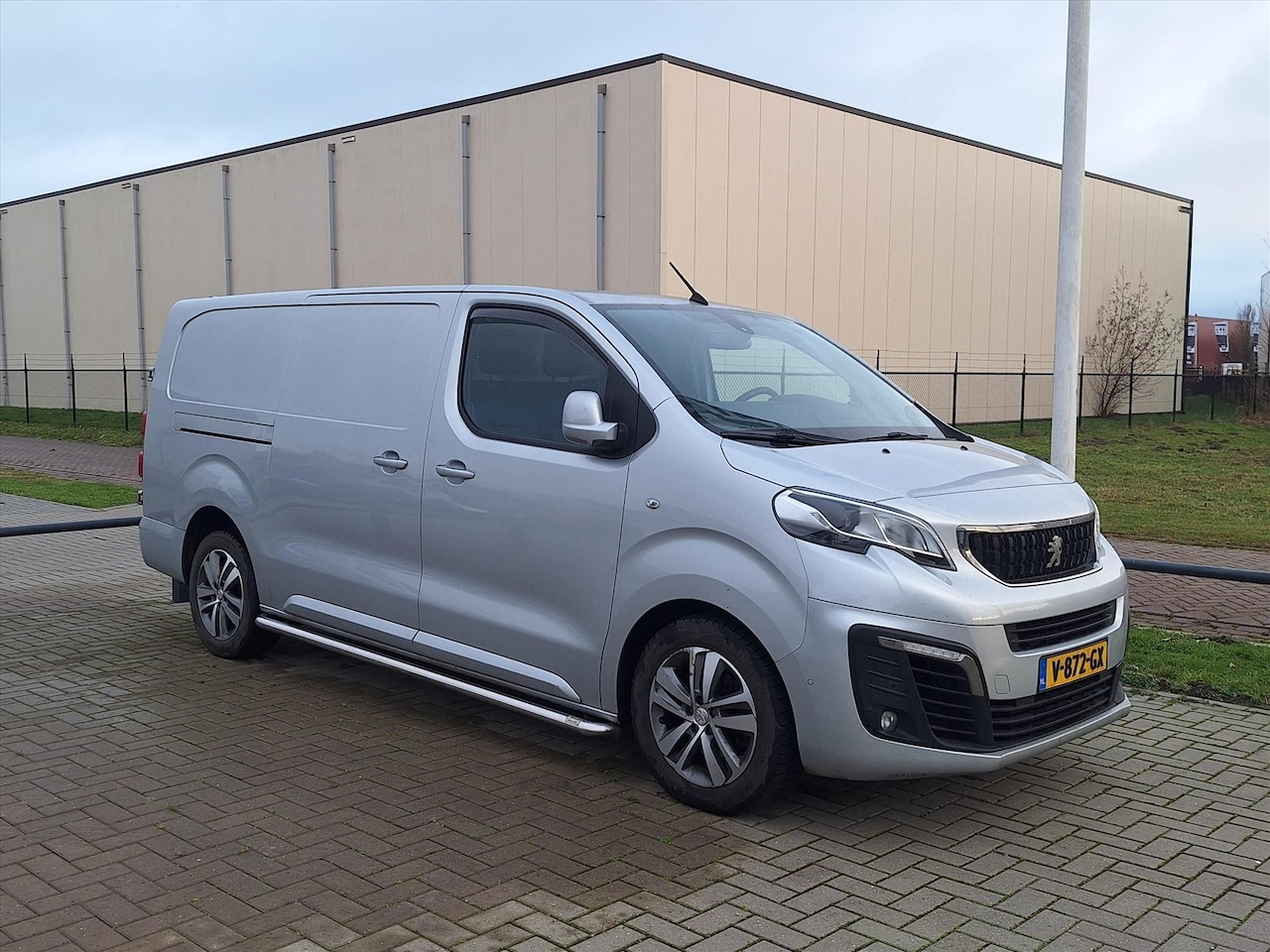 Peugeot Expert - GB Standard 2.0 BlueHDi 180pk 3p. EAT8 Premium - AutoWereld.nl