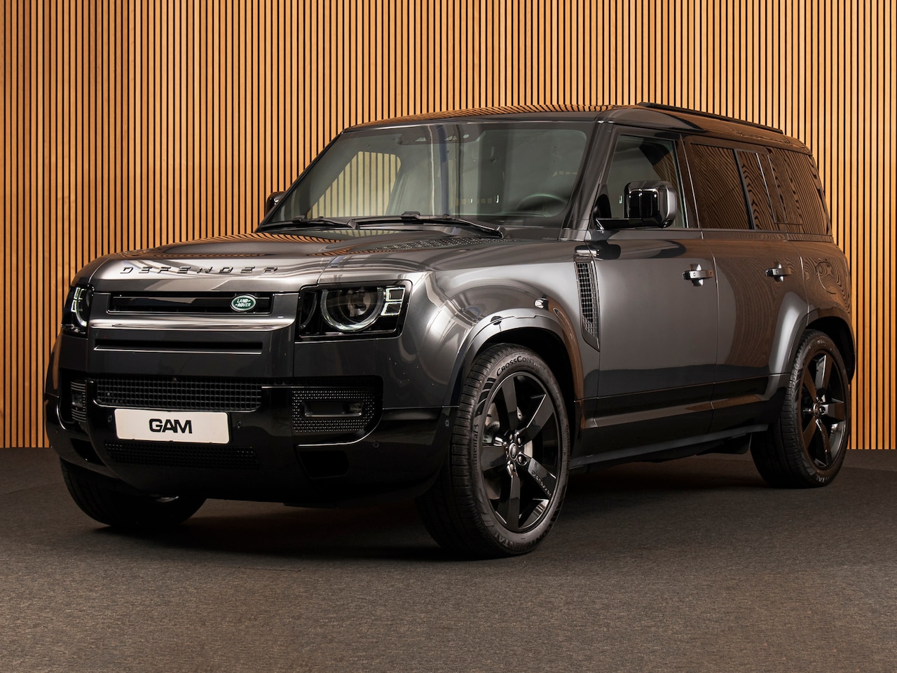 Land Rover Defender 110 - 2.0 P300e 110 X-Dynamic HSE 22"-PANO-HUD-MERIDIAN - AutoWereld.nl